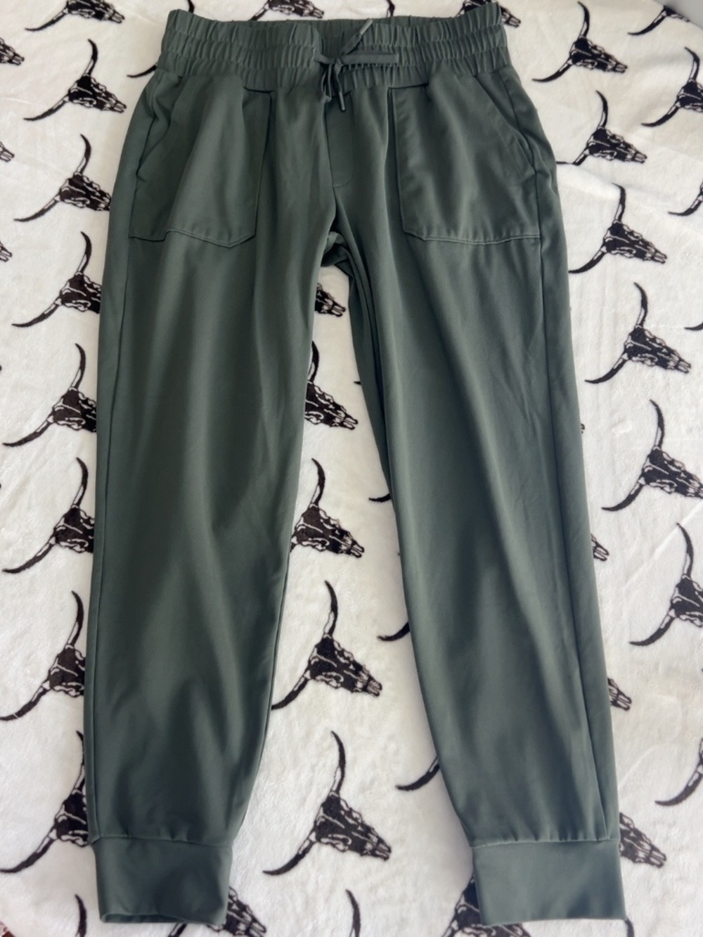 Mondetta Performance + Luxury Olive Green Jogger Pants Medium